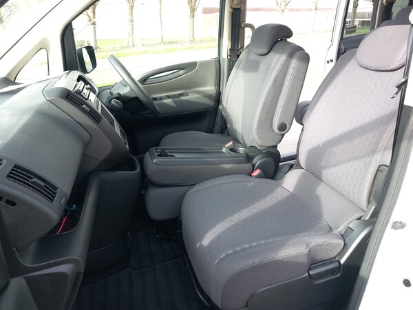 Used Nissan Serena 2006 for sale - 70385625: Photo 5