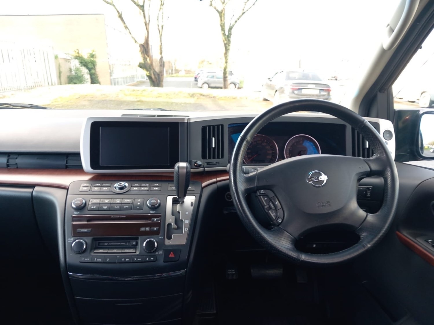 Used Nissan Elgrand 2005 for sale - 76316562: Photo 13