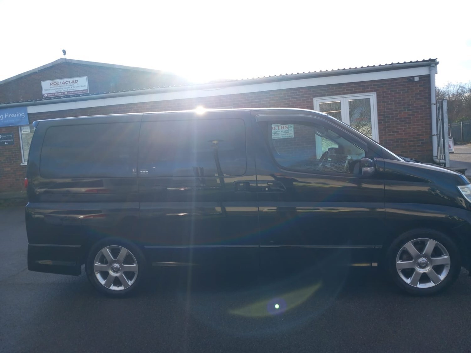 Used Nissan Elgrand 2005 for sale - 76316562: Photo 28