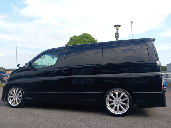Used Nissan Elgrand 2009 for sale - 74683204: Photo 27