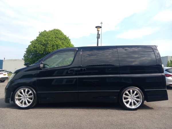 Used Nissan Elgrand 2009 for sale - 74683204: Photo 28