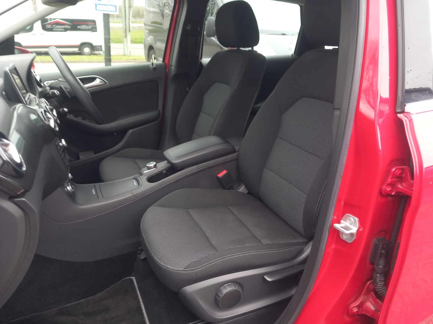 Used Mercedes-Benz B Class 2012 for sale - 78106808: Photo 3