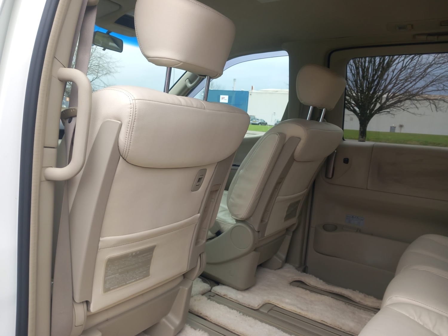 Used Nissan Elgrand 2017 for sale - 77663052: Photo 23