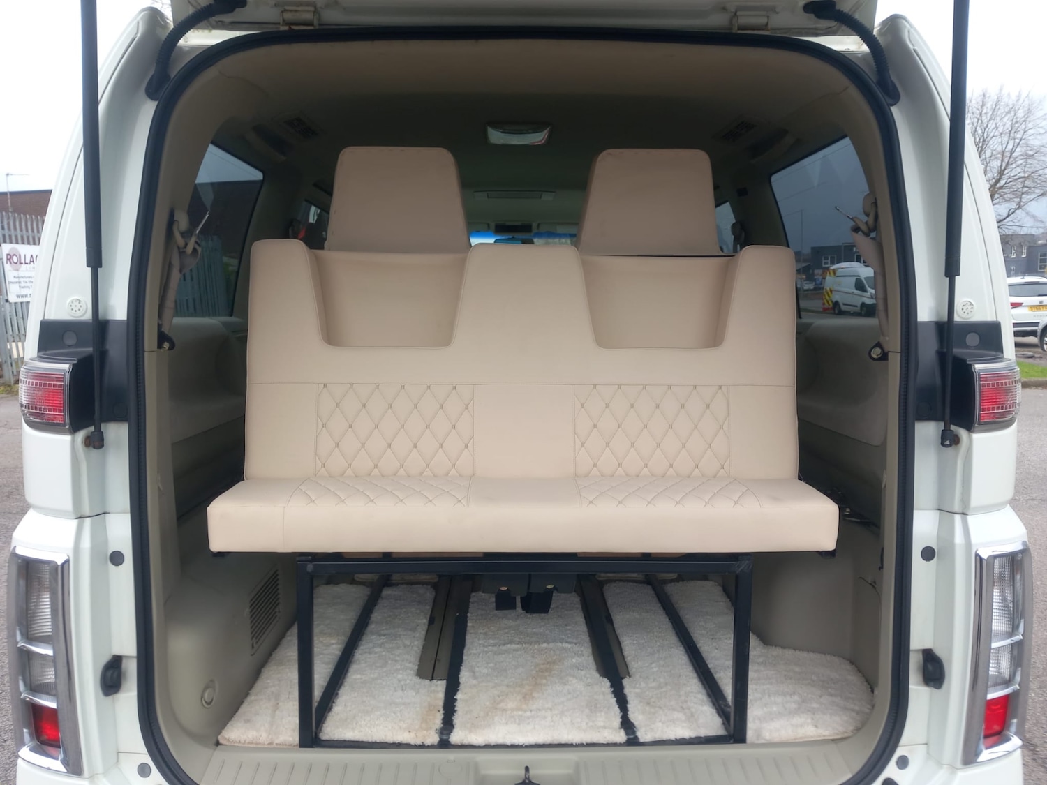 Used Nissan Elgrand 2017 for sale - 77663052: Photo 24