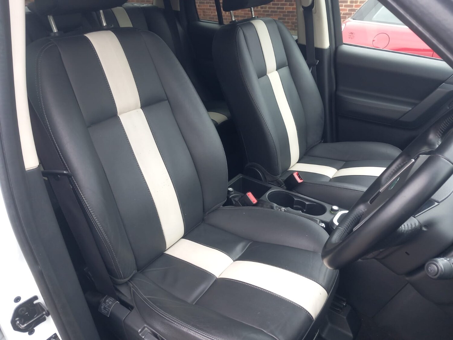 Used Land Rover Freelander 2011 for sale - 78107008: Photo 6