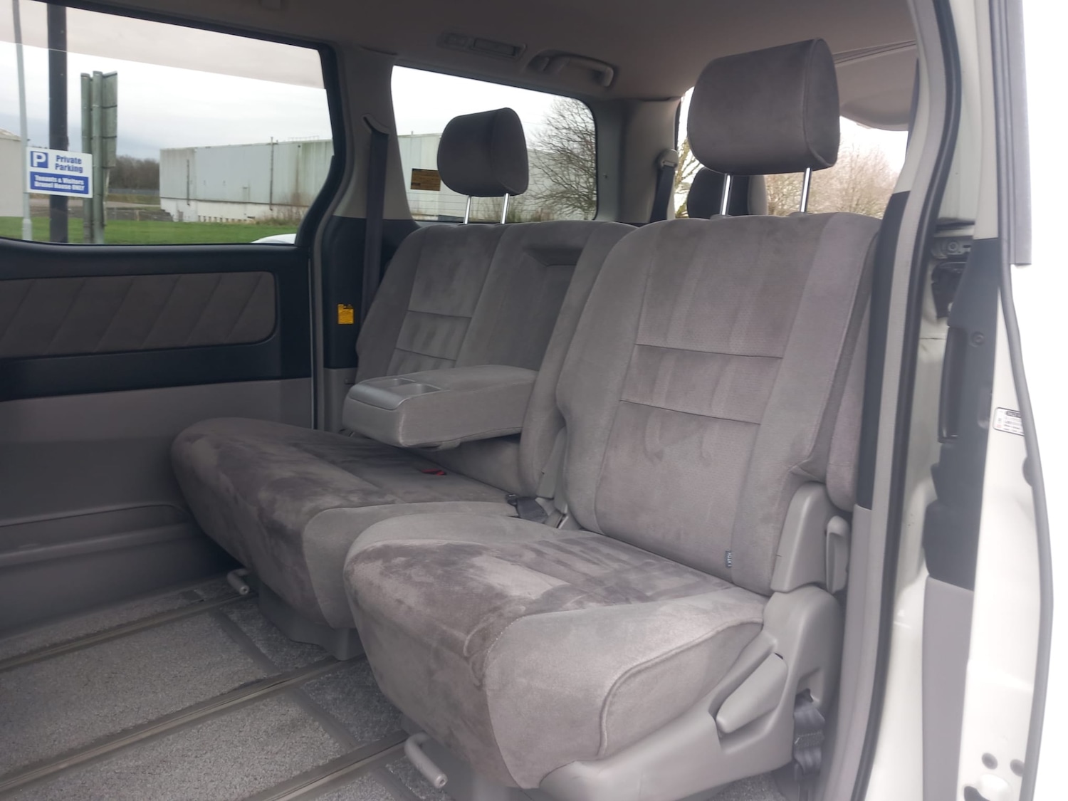 Used Toyota Alphard 2025 for sale - 77730532: Photo 24