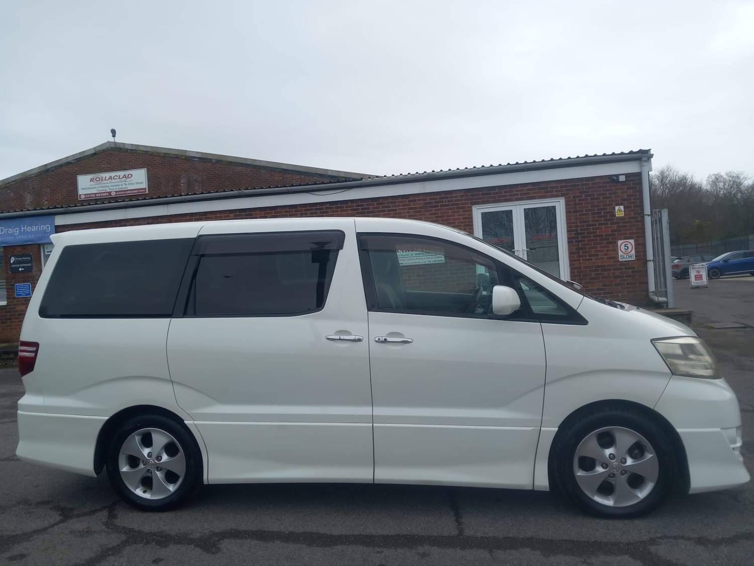 Used Toyota Alphard 2025 for sale - 77730532: Photo 31