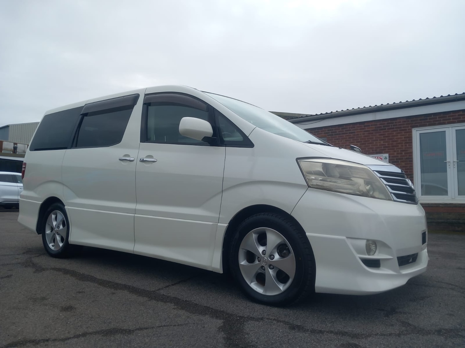 Used Toyota Alphard 2025 for sale - 77730532: Photo 6