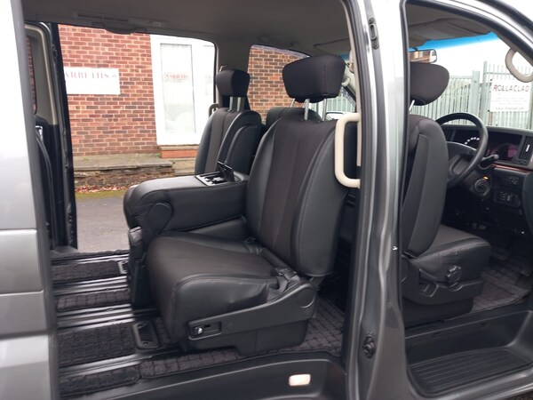 Used Nissan Elgrand 2004 for sale - 73056105: Photo 19
