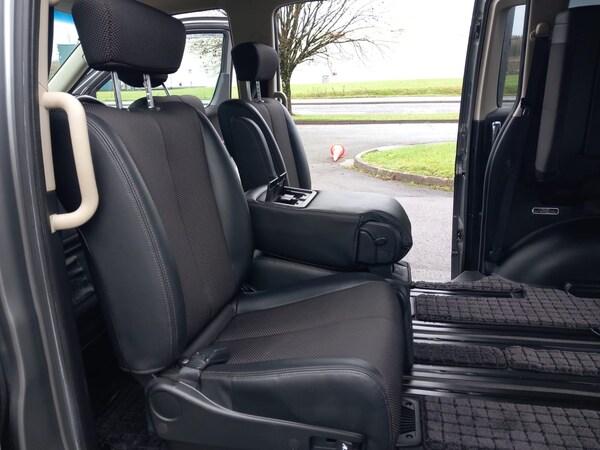 Used Nissan Elgrand 2004 for sale - 73056105: Photo 20