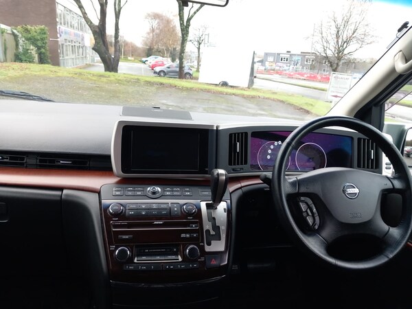 Used Nissan Elgrand 2004 for sale - 73056105: Photo 22