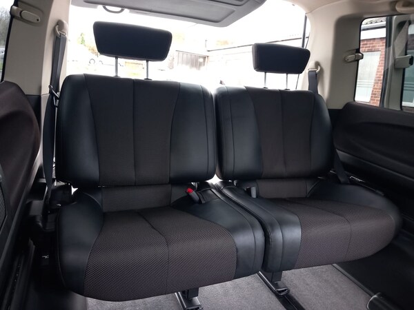 Used Nissan Elgrand 2004 for sale - 73056105: Photo 26