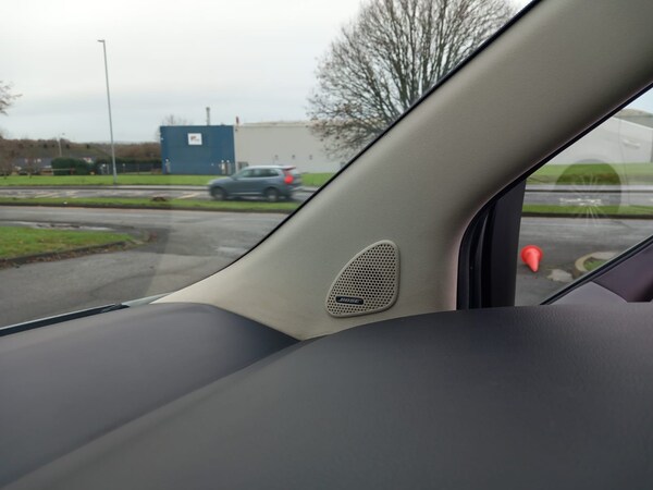 Used Nissan Elgrand 2004 for sale - 73056105: Photo 35
