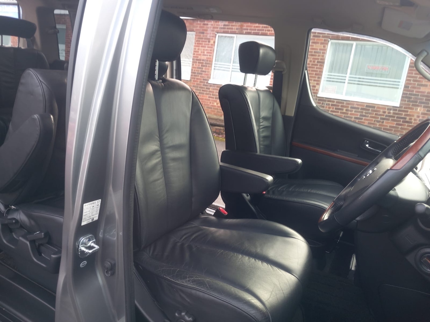 Used Nissan Elgrand 2025 for sale - 77283640: Photo 6