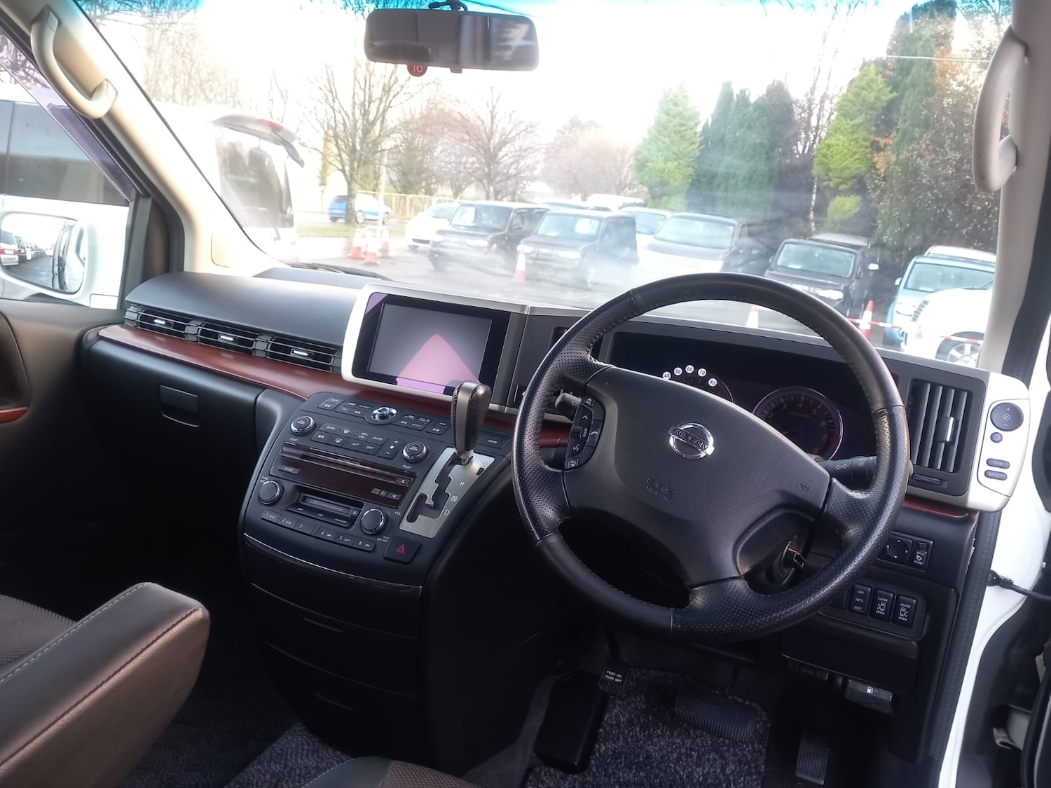 Used Nissan Elgrand 2025 for sale - 76791349: Photo 10