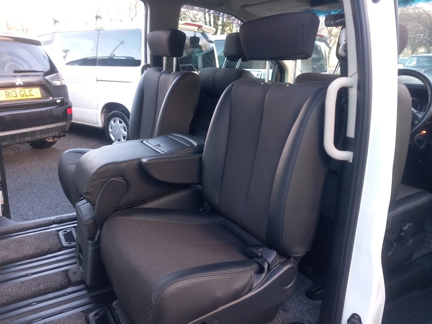 Used Nissan Elgrand 2025 for sale - 76791349: Photo 11