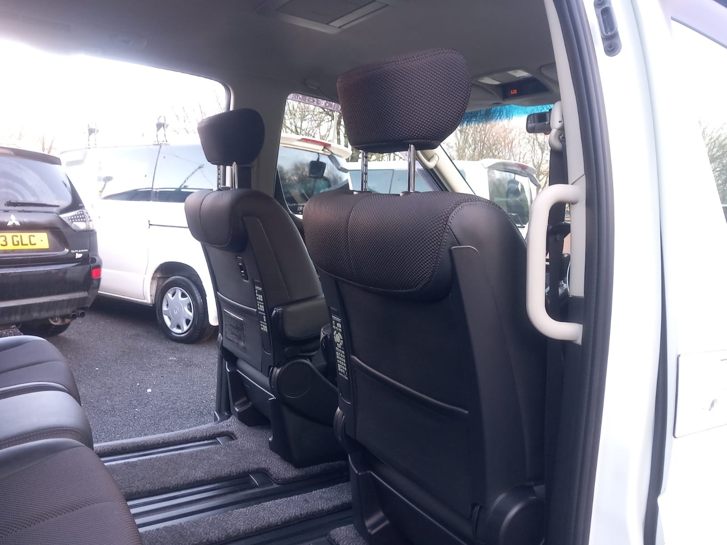 Used Nissan Elgrand 2025 for sale - 76791349: Photo 17