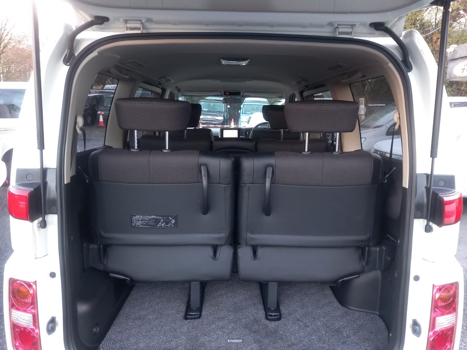 Used Nissan Elgrand 2025 for sale - 76791349: Photo 20