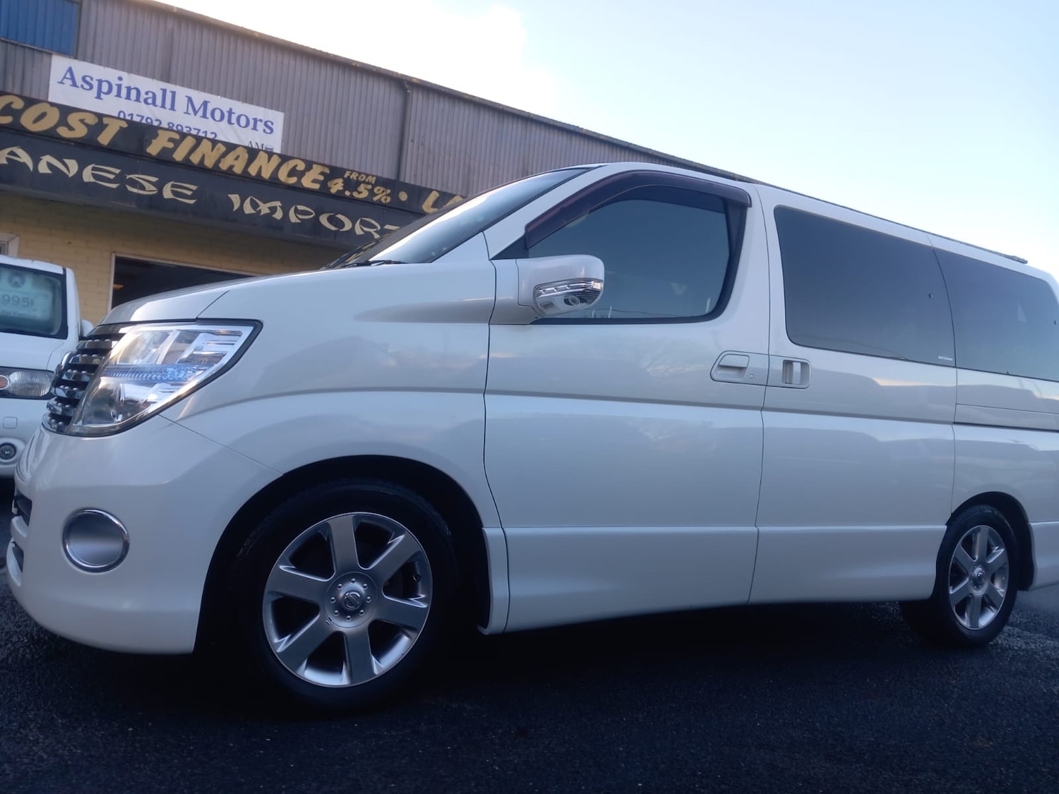 Used Nissan Elgrand 2025 for sale - 76791349: Photo 30