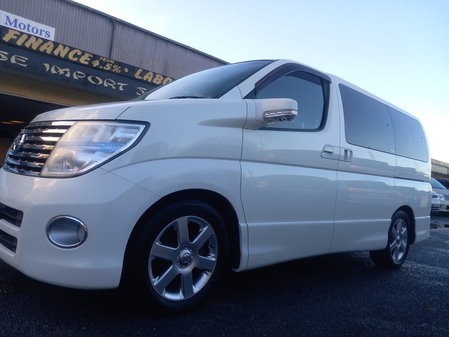 Used Nissan Elgrand 2025 for sale - 76791349: Photo 4