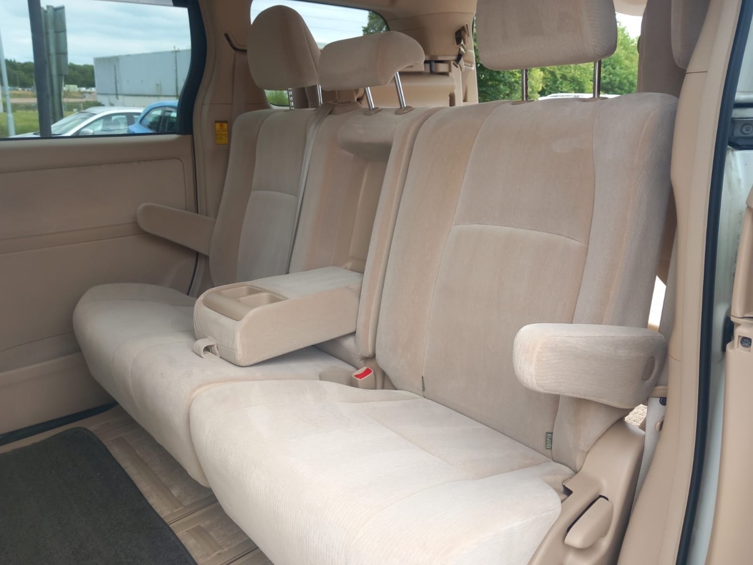Used Toyota Vellfire 2012 for sale - 76319227: Photo 17