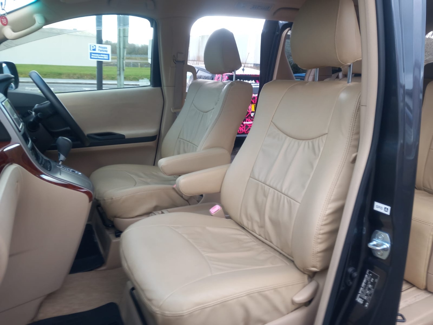 Used Toyota Alphard 2025 for sale - 77568579: Photo 28