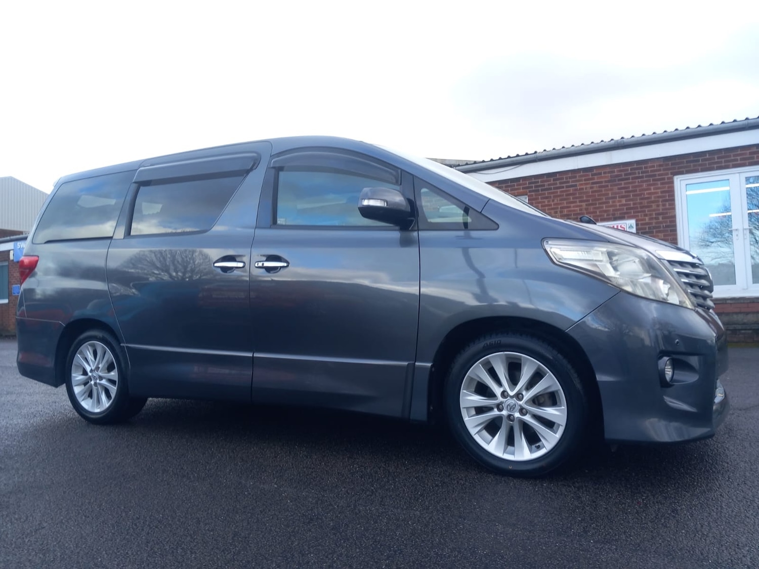 Used Toyota Alphard 2025 for sale - 77568579: Photo 8