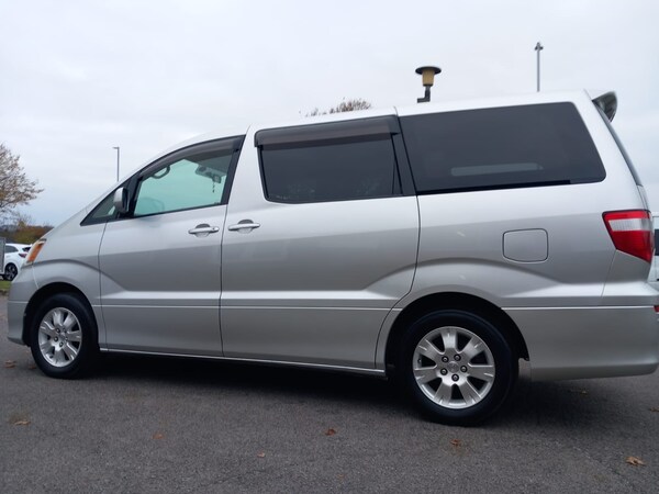 Used Toyota Alphard 2005 for sale - 72773720: Photo 3