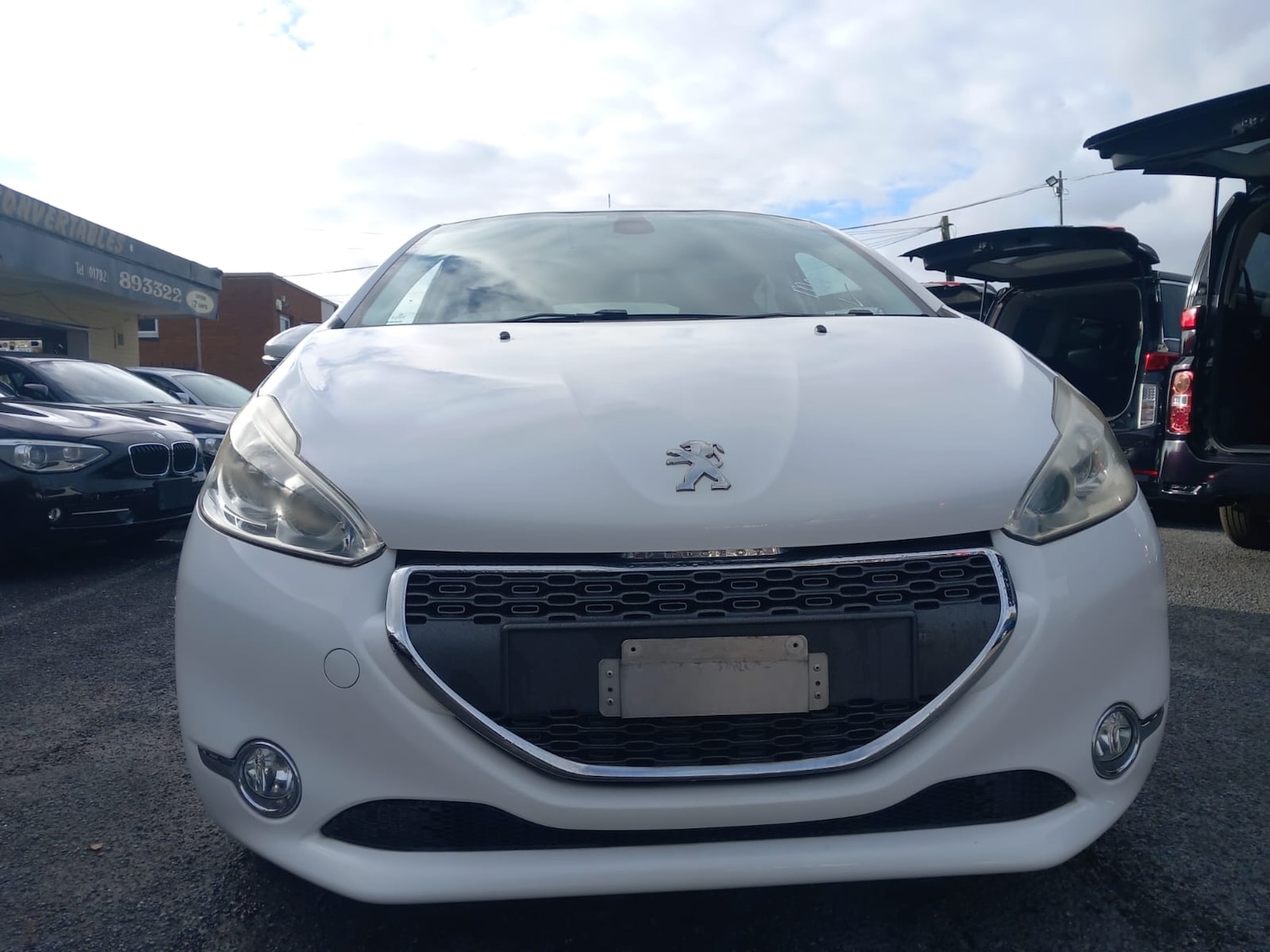 Used Peugeot 208 2012 for sale - 76401956: Photo 1