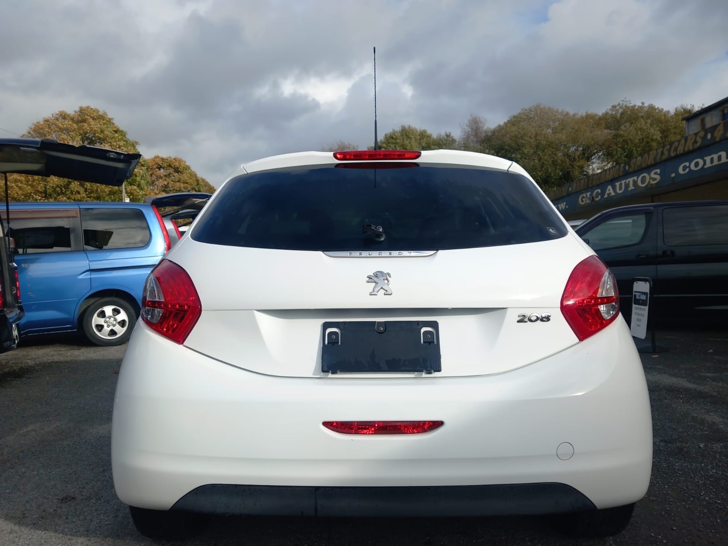 Used Peugeot 208 2012 for sale - 76401956: Photo 12