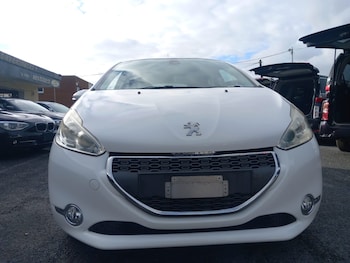 Used Peugeot 208 2012 for sale - 76401956: Photo