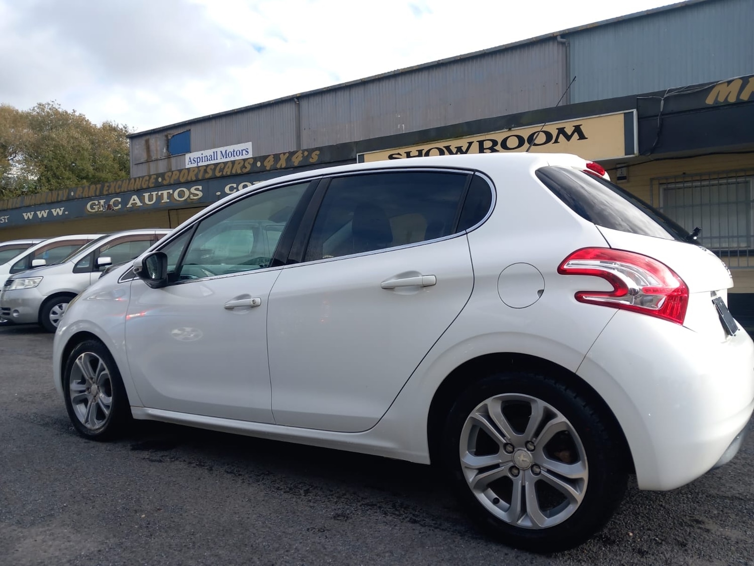 Used Peugeot 208 2012 for sale - 76401956: Photo 4