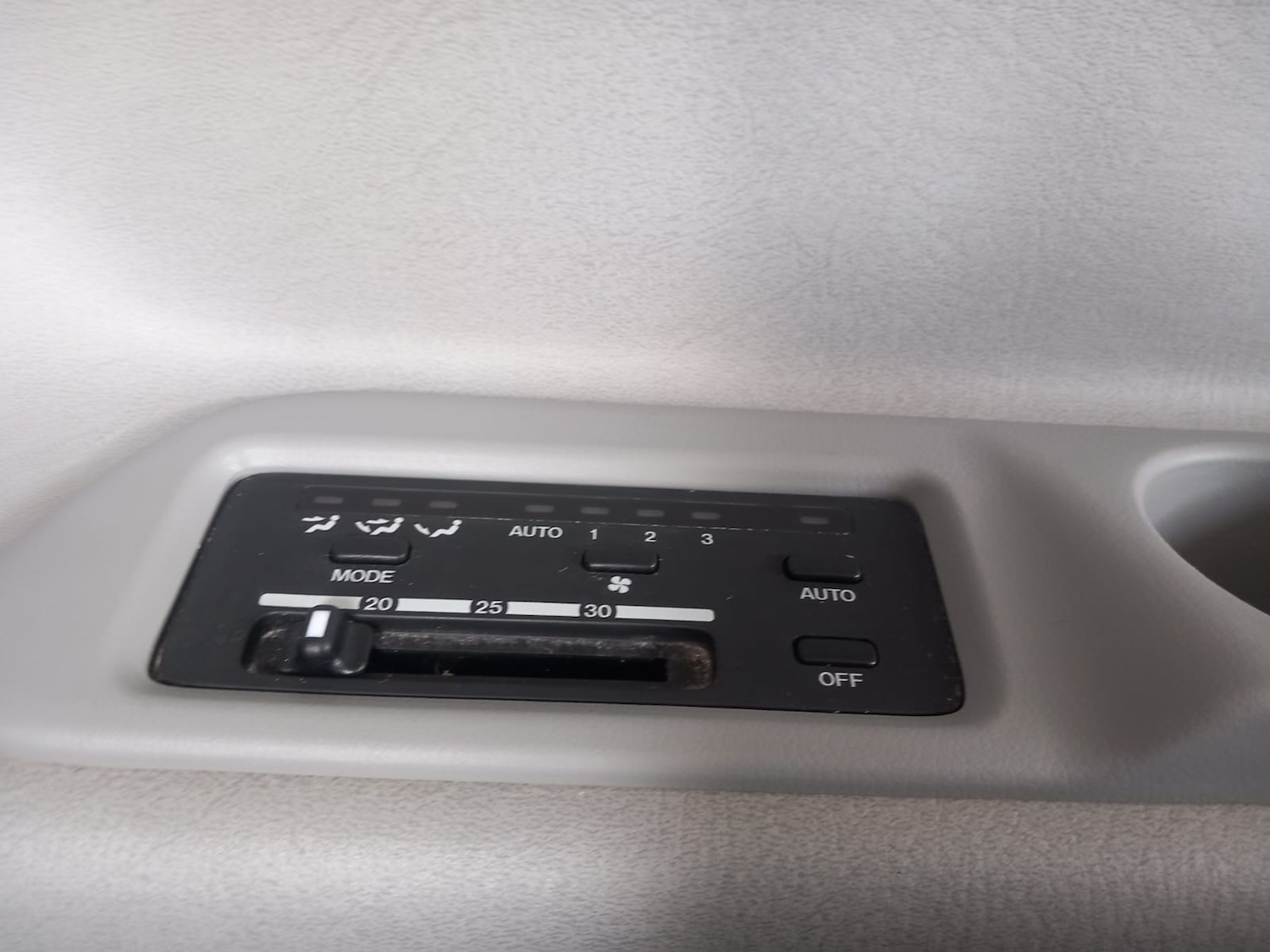 Used Mazda Bongo 2018 for sale - 78152694: Photo 5