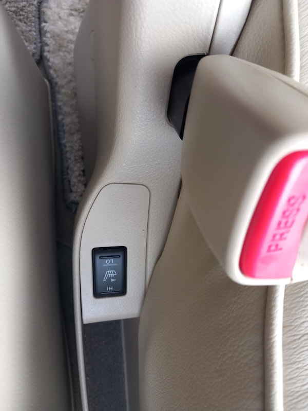 Used Nissan Elgrand 2008 for sale - 76193454: Photo 5