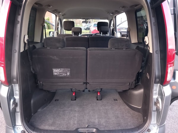 Used Nissan Serena 2024 for sale - 76316484: Photo 16