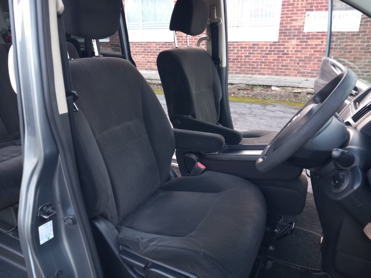 Used Nissan Serena 2008 for sale - 76316484: Photo 18