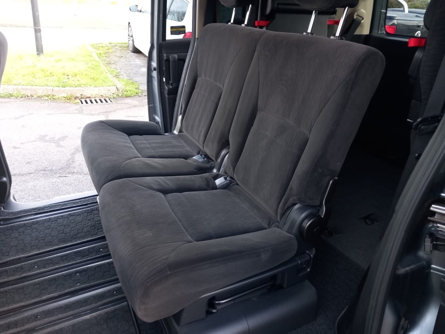 Used Nissan Serena 2008 for sale - 76316484: Photo 20