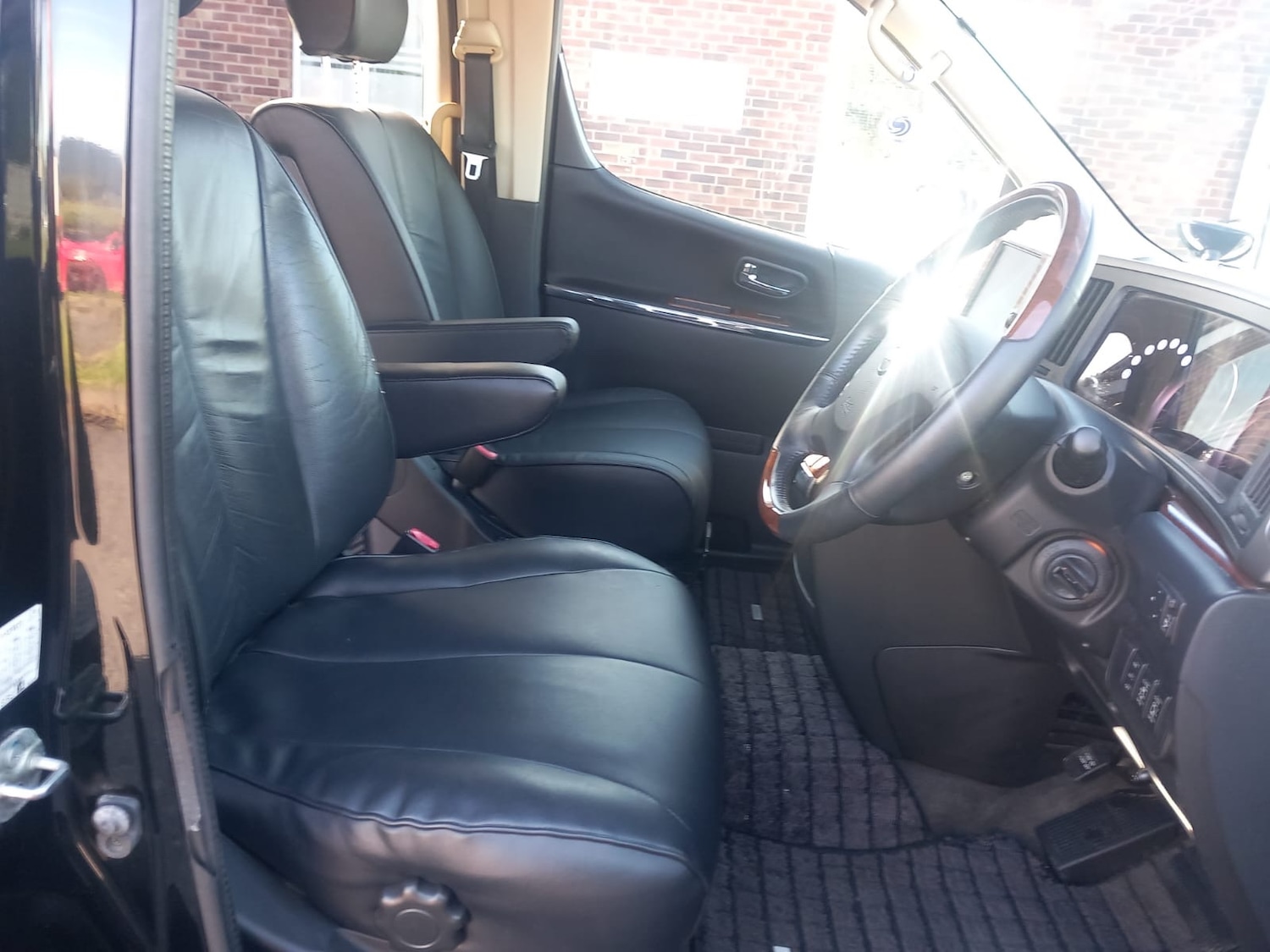 Used Nissan Elgrand 2008 for sale - 76101446: Photo 5
