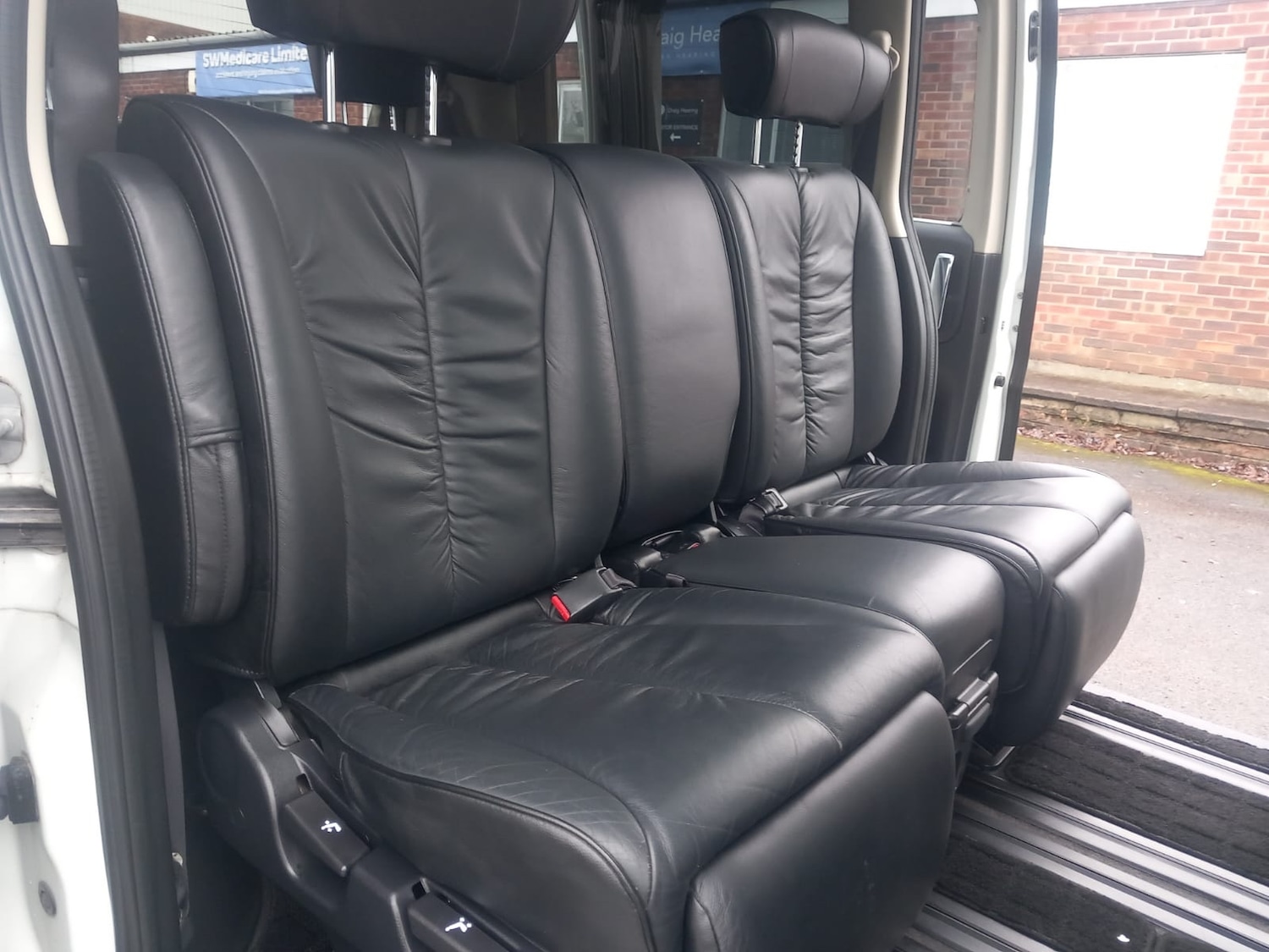 Used Nissan Elgrand 2025 for sale - 77168386: Photo 11