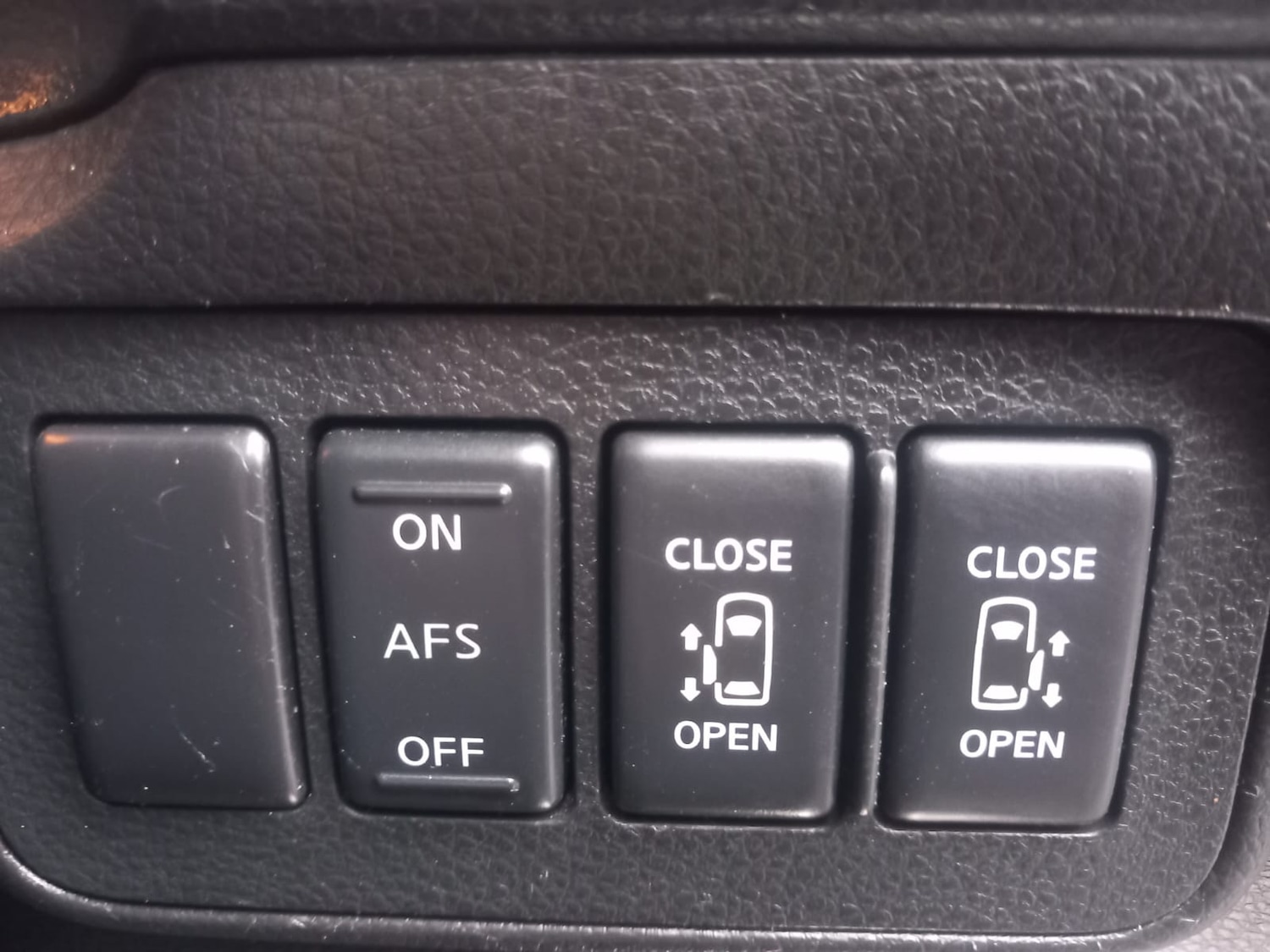 Used Nissan Elgrand 2025 for sale - 77168386: Photo 4