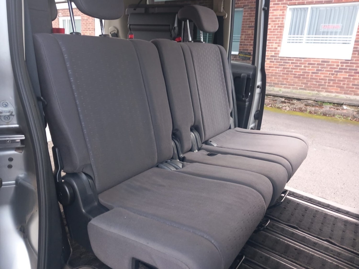 Used Nissan Serena 2007 for sale - 76316451: Photo 9