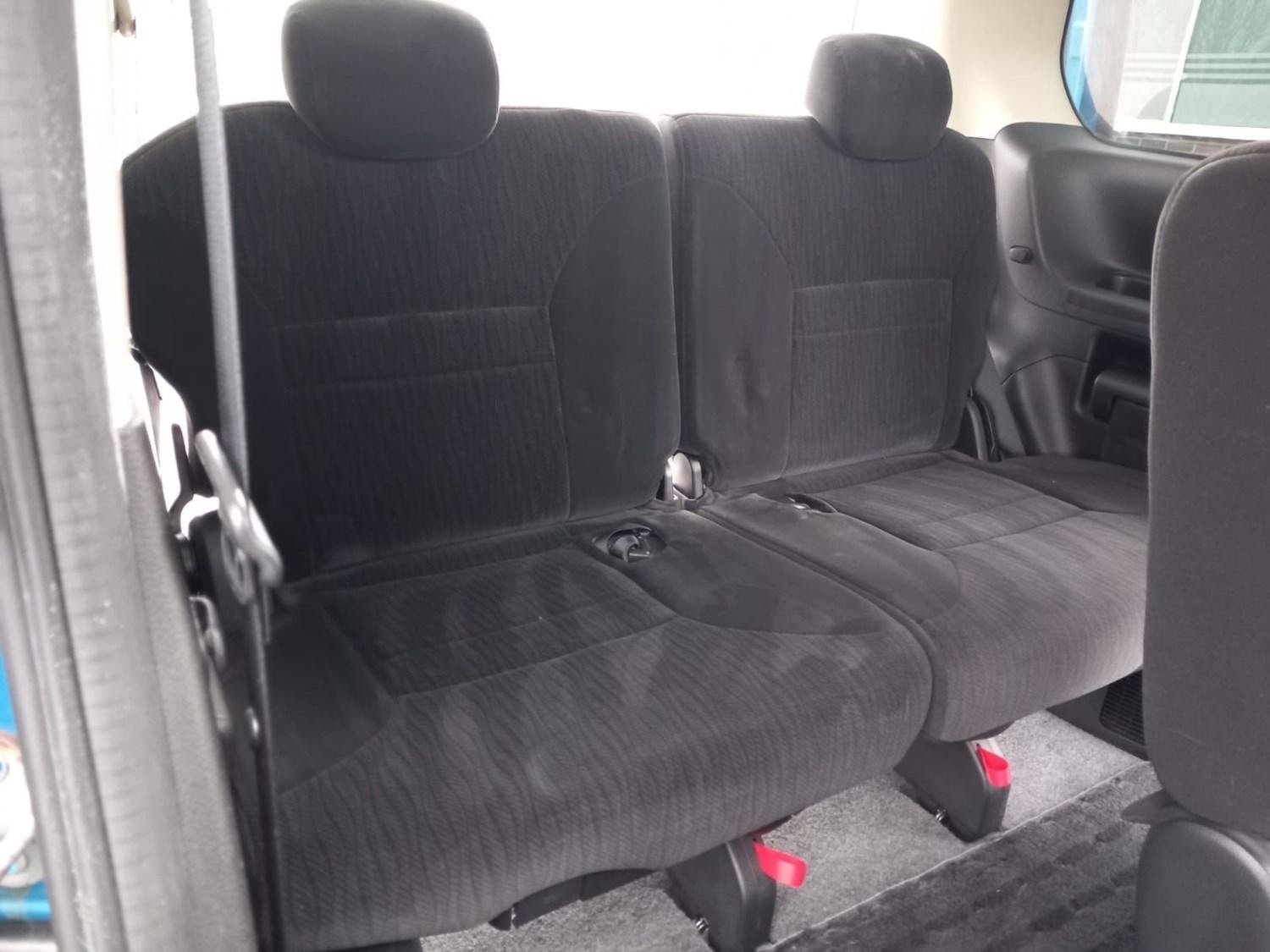 Used Nissan Serena 2008 for sale - 76316720: Photo 30