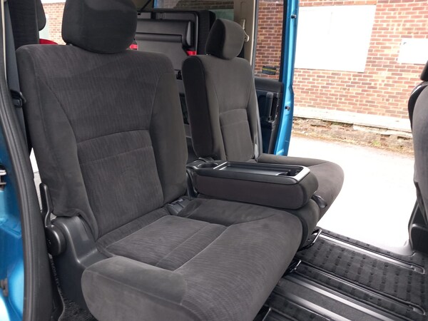 Used Nissan Serena 2008 for sale - 74038099: Photo 14