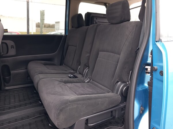 Used Nissan Serena 2008 for sale - 74038099: Photo 16