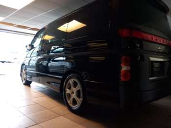 Used Nissan Elgrand 2007 for sale - 73156772: Photo