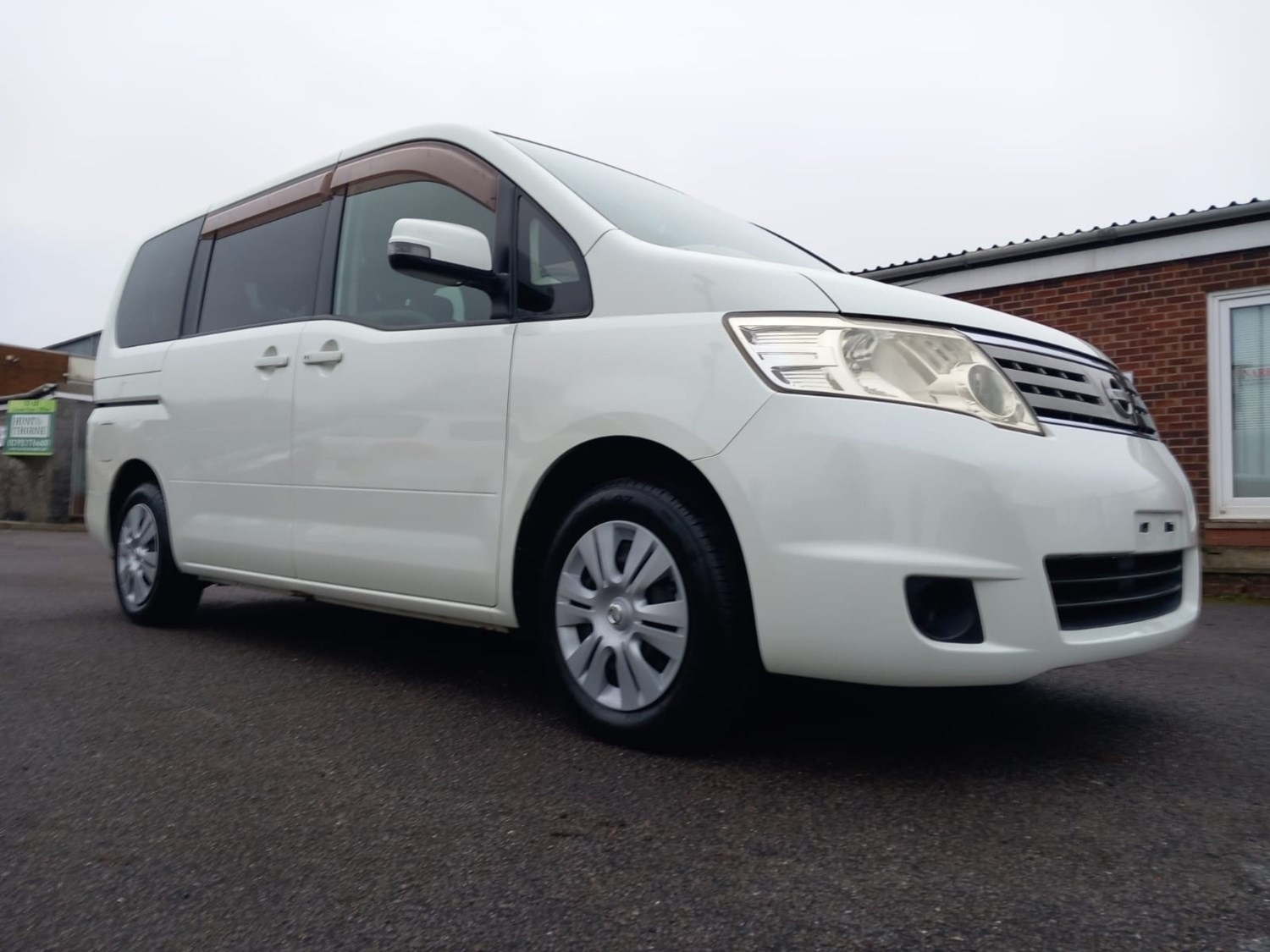 Used Nissan Serena 2010 for sale - 76316498: Photo 1