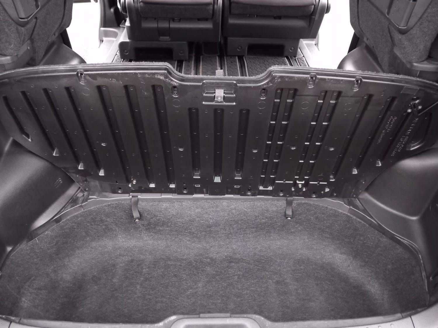 Used Nissan Serena 2010 for sale - 76316498: Photo 14