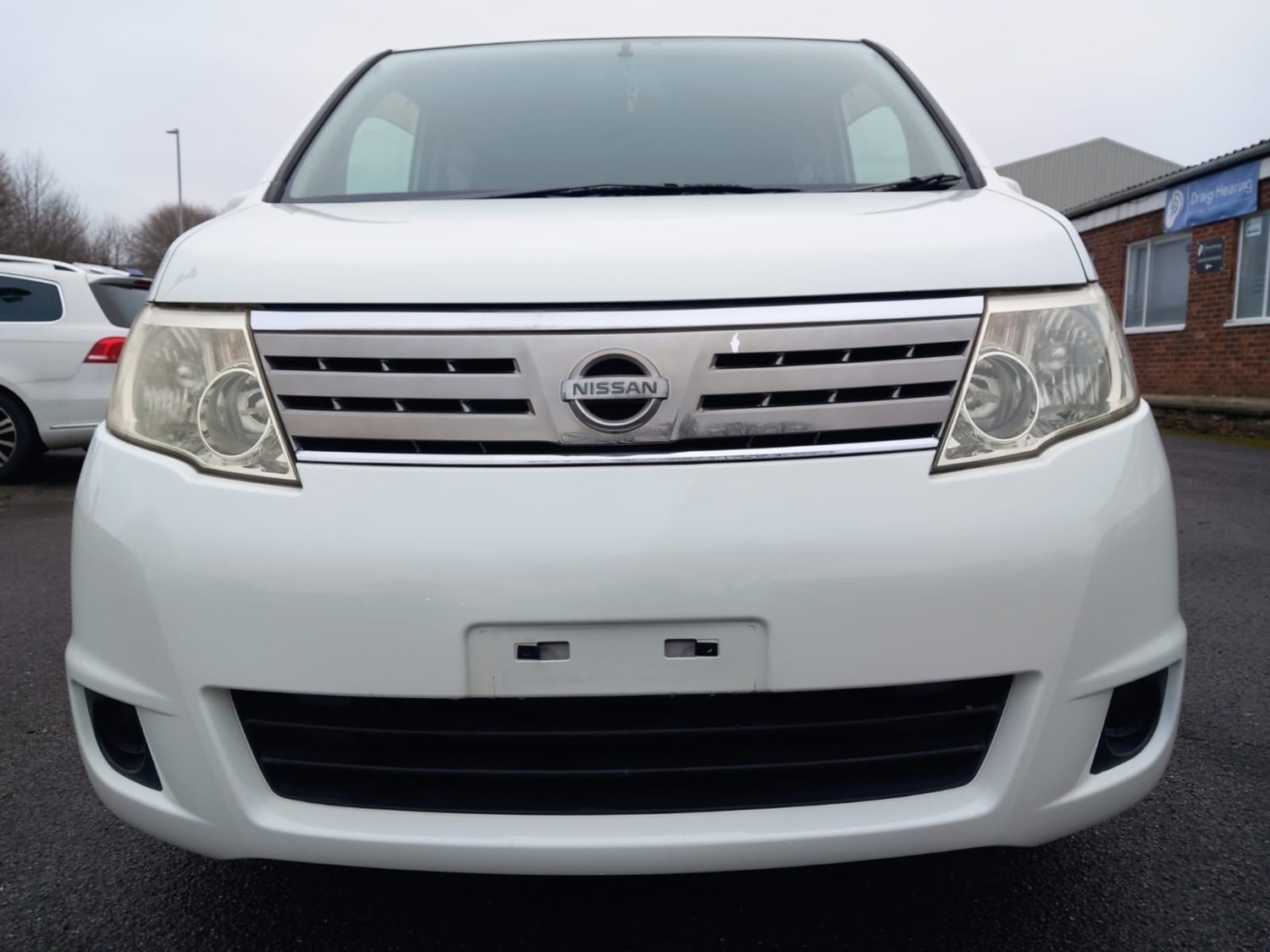 Used Nissan Serena 2010 for sale - 76316498: Photo 2