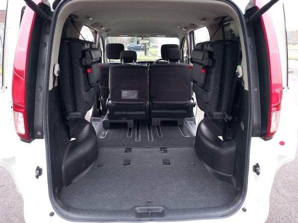 Used Nissan Serena 2024 for sale - 76316498: Photo 22