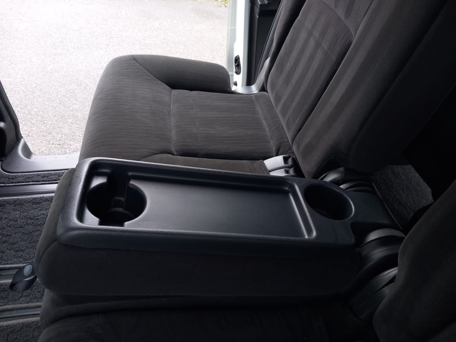 Used Nissan Serena 2010 for sale - 76316498: Photo 24